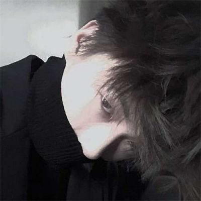 抑郁男生欧美图片,欧美抑郁主题图片中的情感共鸣